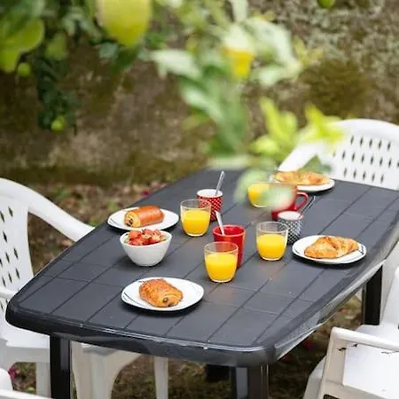 La - Centre - Jardin - Parking Privee - Climatisation * Ментона