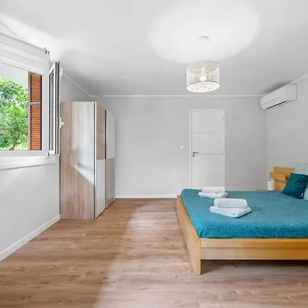 La - Centre - Jardin - Parking Privee - Climatisation Menton